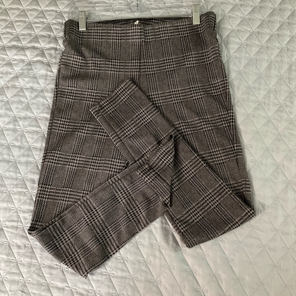 Striped pants with excellent stretch and give!